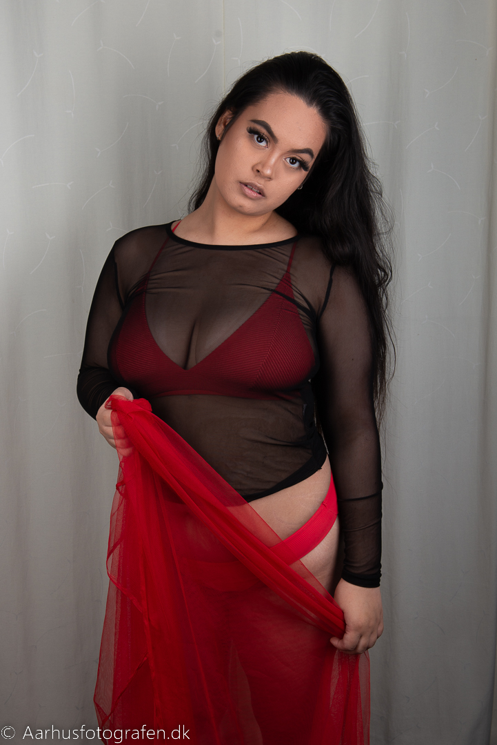 web_FD9_4705